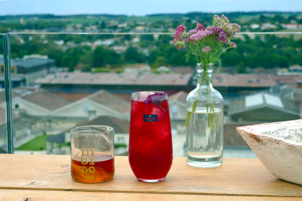 Cocktails avec vue sur les environs de Cognac