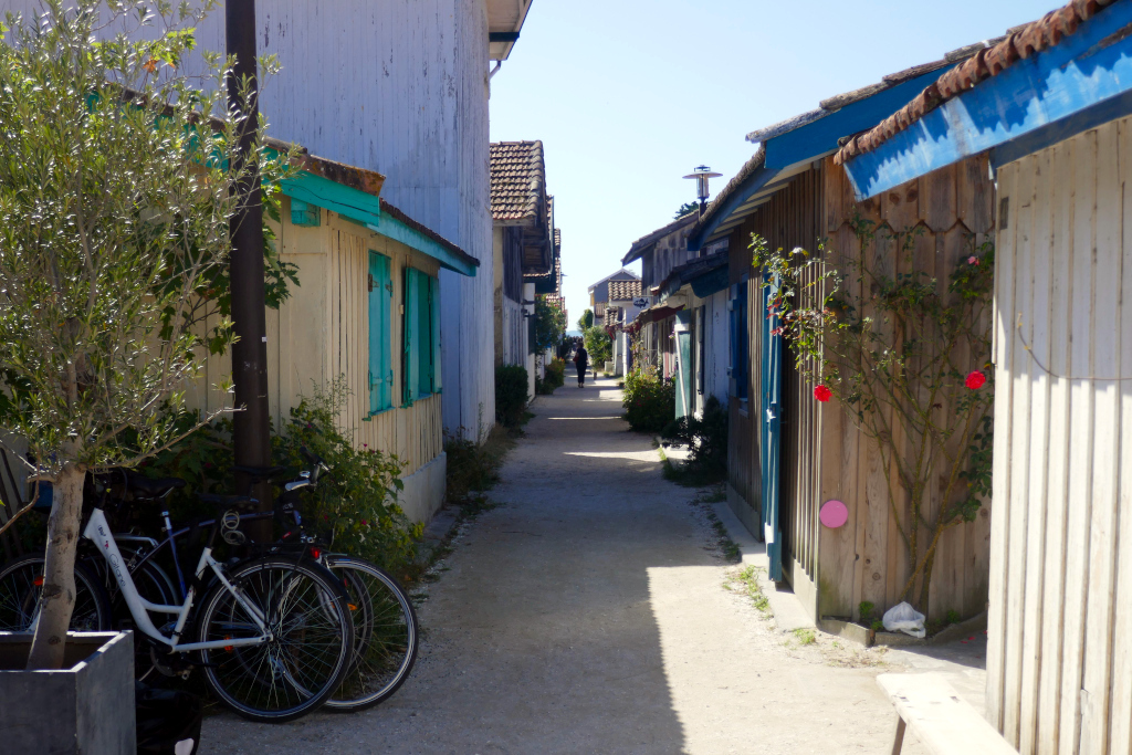 Posez vos vélos dans les villages de pêcheurs de Lège-Cap-Ferret