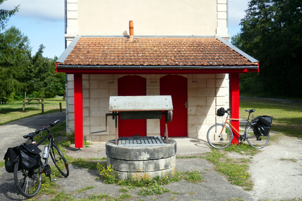 Petite pause à vélo à la gare de Sadirac
