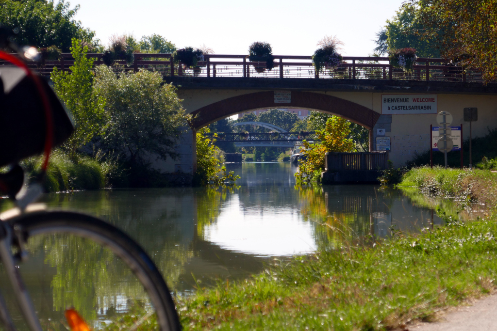 Castelsarrasin, une belle occasion de sortir de l'itinéraire du Canal des 2 Mers à Vélo pour faire du cyclotourisme en ville