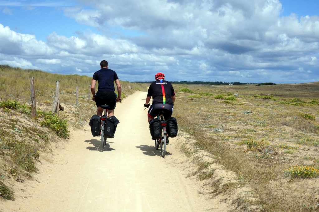 Carnac Lorient à vélo et ses chemins de sable préférés des cyclotouristes