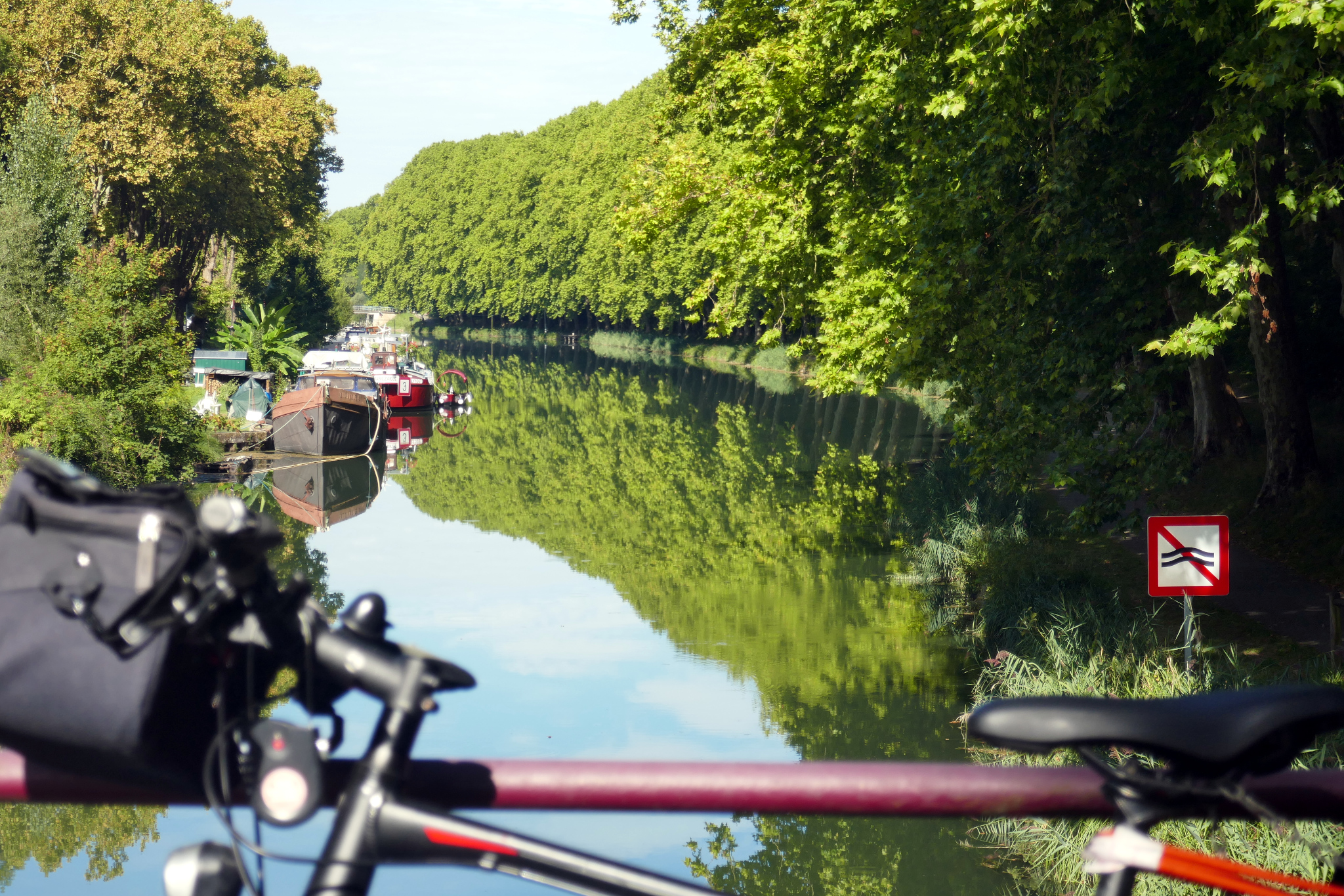 Le canal de Garonne à vélo